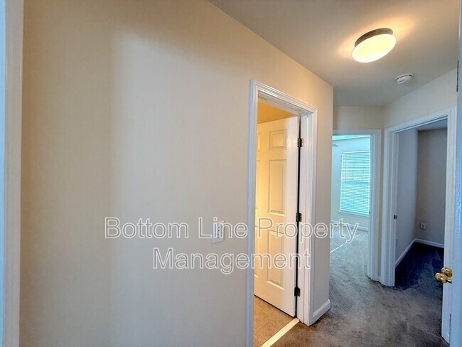 Building Photo - 13031 Bullock Greenway Blvd