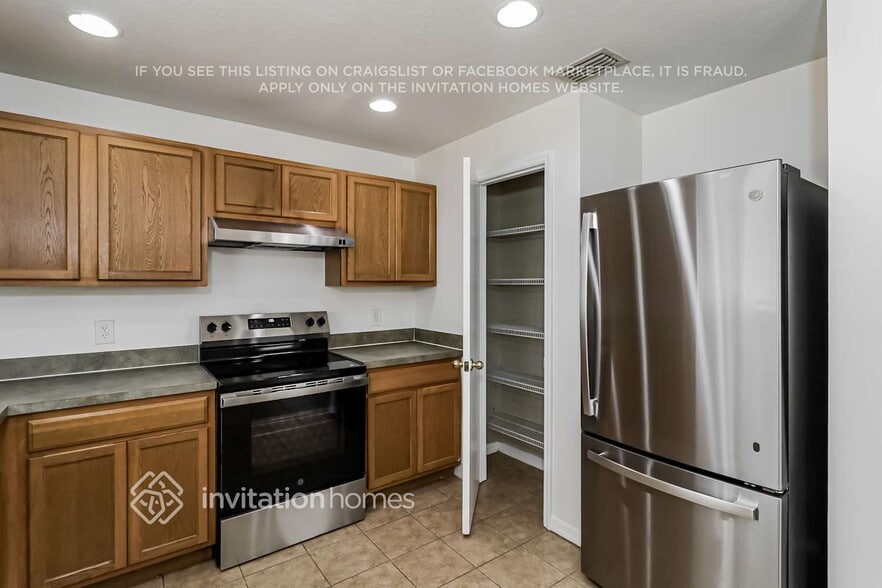 Building Photo - 9313 Wellstone Dr
