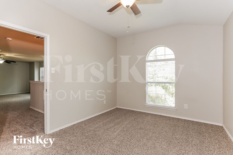 Building Photo - 7439 Gallo