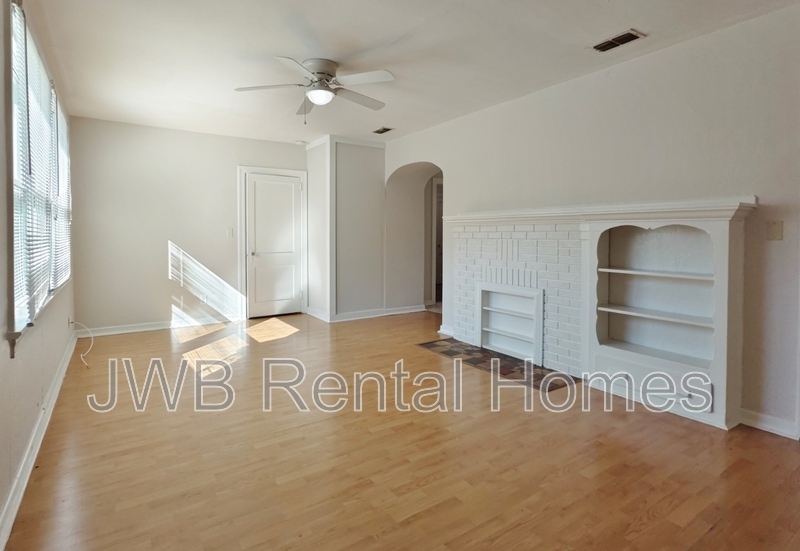 Building Photo - 519 E 58th St