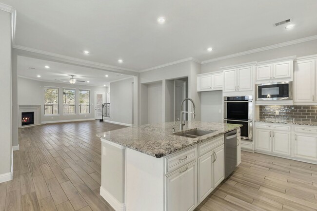 Primary Photo - 18855 Collins View Dr
