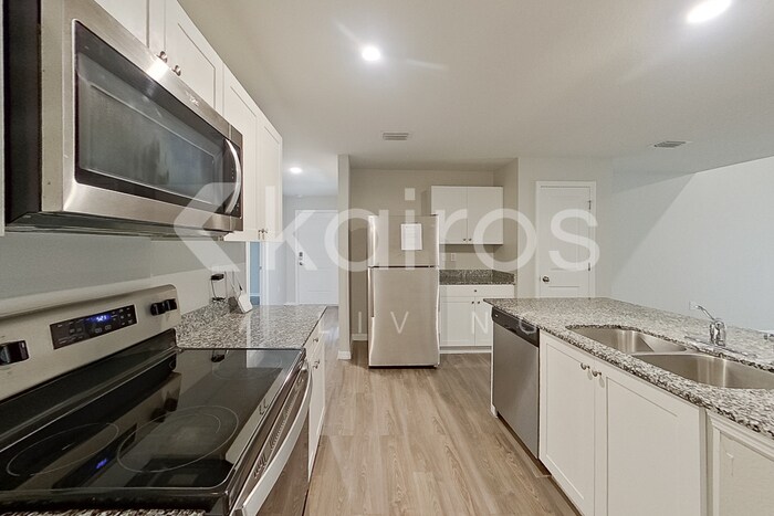 Building Photo - 9117 Aegean Cir