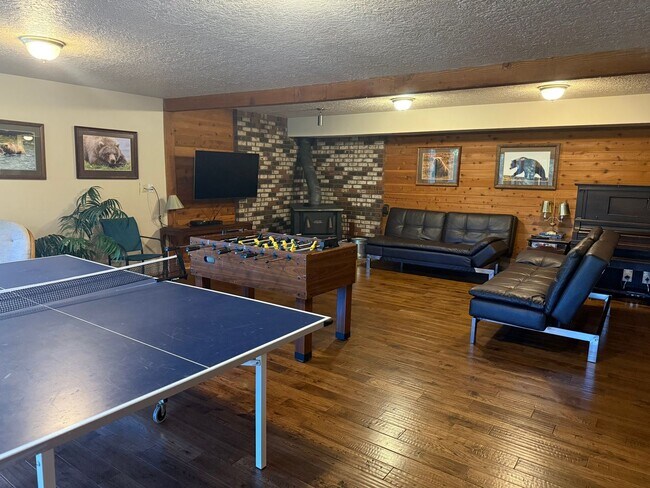 Building Photo - Furnished Riverfront Cabin on the Spring River – 4 Bedrooms, 3 Bathrooms 2,300 sq. ft. | Fully Fu...