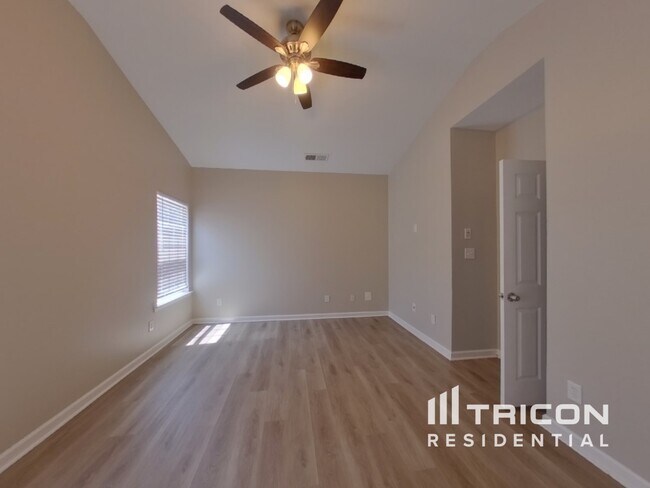 Building Photo - 1309 Winwood Dr