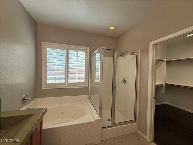 Building Photo - 2739 Mintlaw Ave