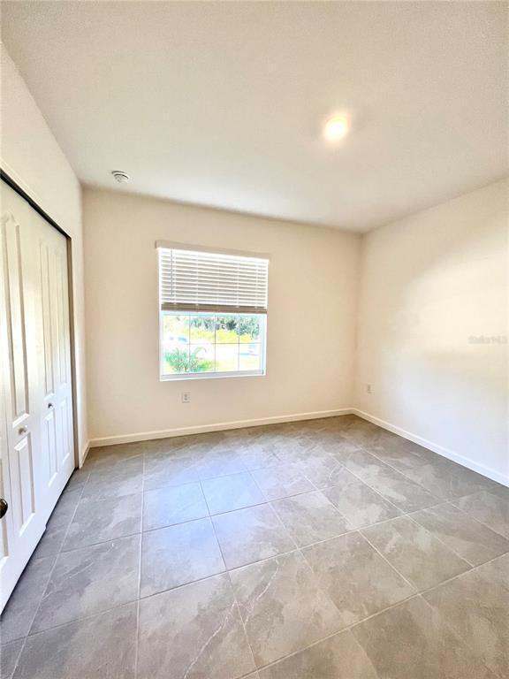 Building Photo - 2565 Van Leer Ave