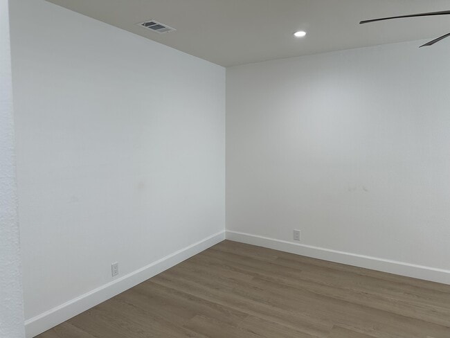 Building Photo - 24643 Santa Clara Ave