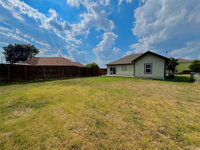 Building Photo - 1295 Harper Trl