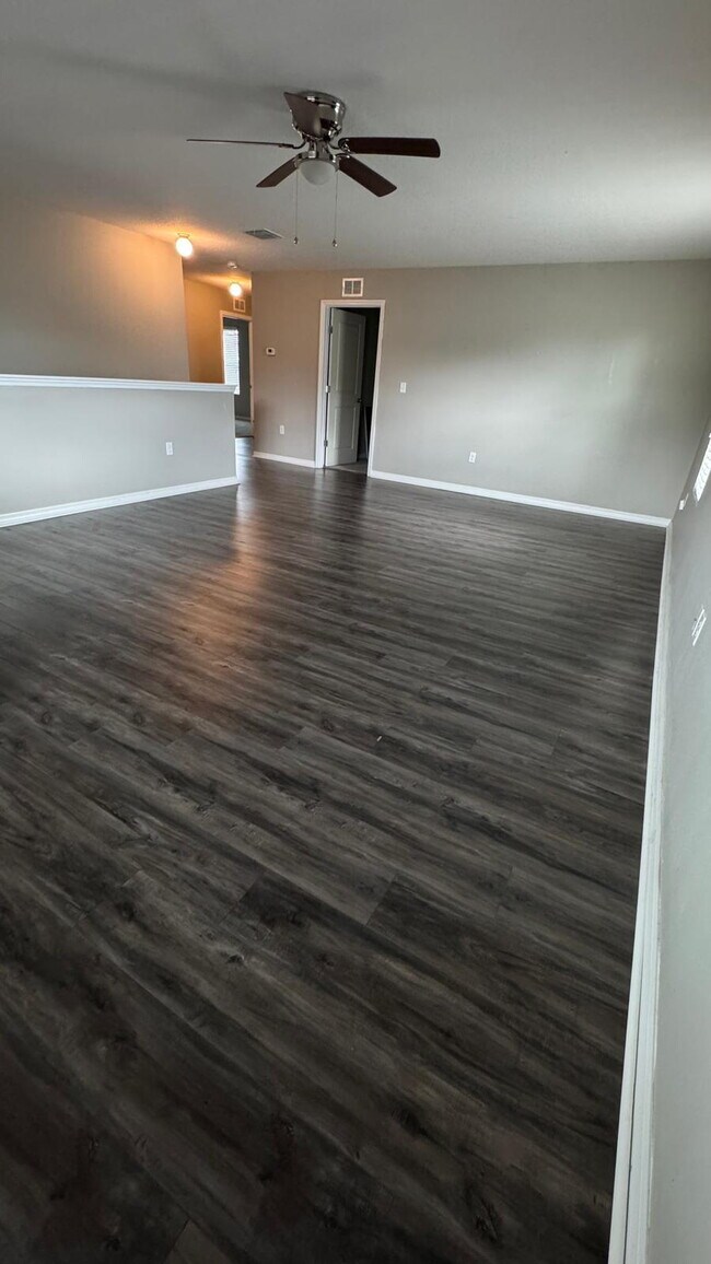 Building Photo - 505 Arbequina Ct