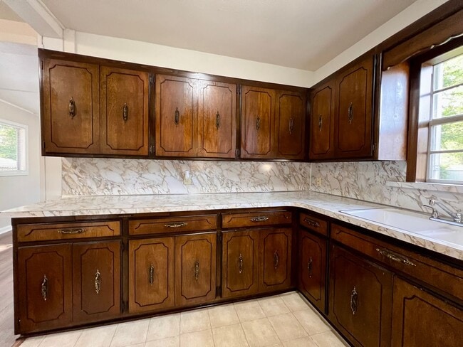 Building Photo - Home for Rent in Hot Springs!