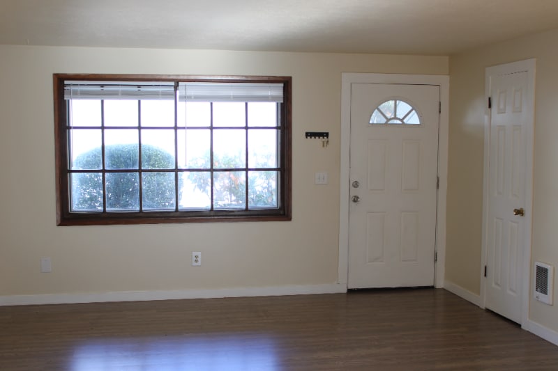 Building Photo - 10915 SW Hall Blvd