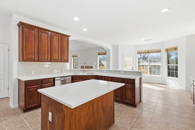 Building Photo - 11316 Cedarcliffe Dr