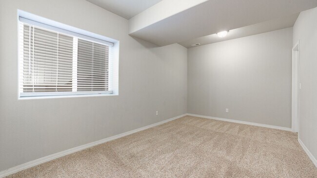 Building Photo - 8141 Misty Moon Dr