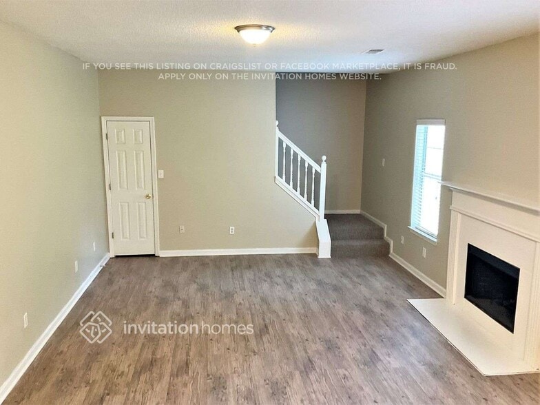 Building Photo - 3441 Riverview Chase Dr