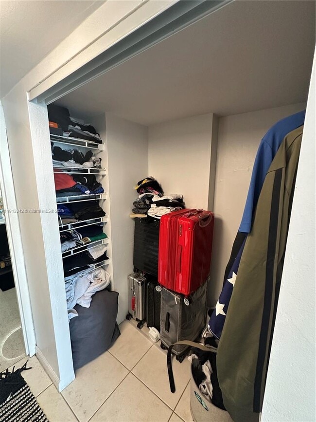 Building Photo - 555 NE 15th St