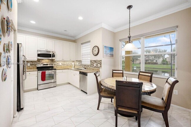 Building Photo - 7841 Jewelwood Dr
