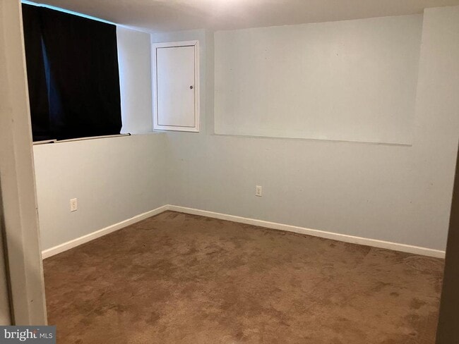 Building Photo - 8435 Chesley Dr
