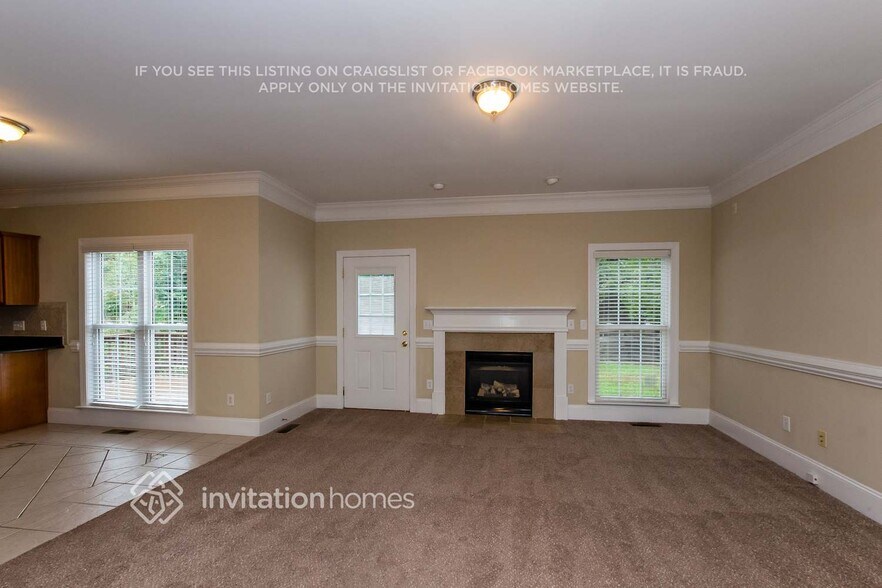 Building Photo - 9014 Sandpiper Dr