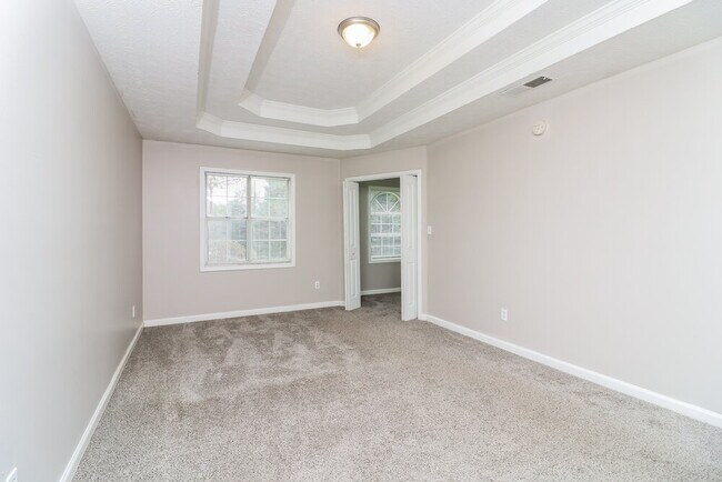 Building Photo - 2631 Windage Dr SW