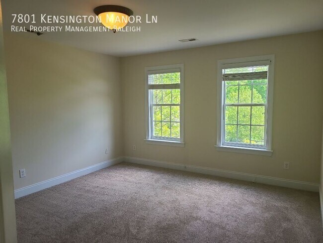 Building Photo - 7801 Kensington Manor Ln