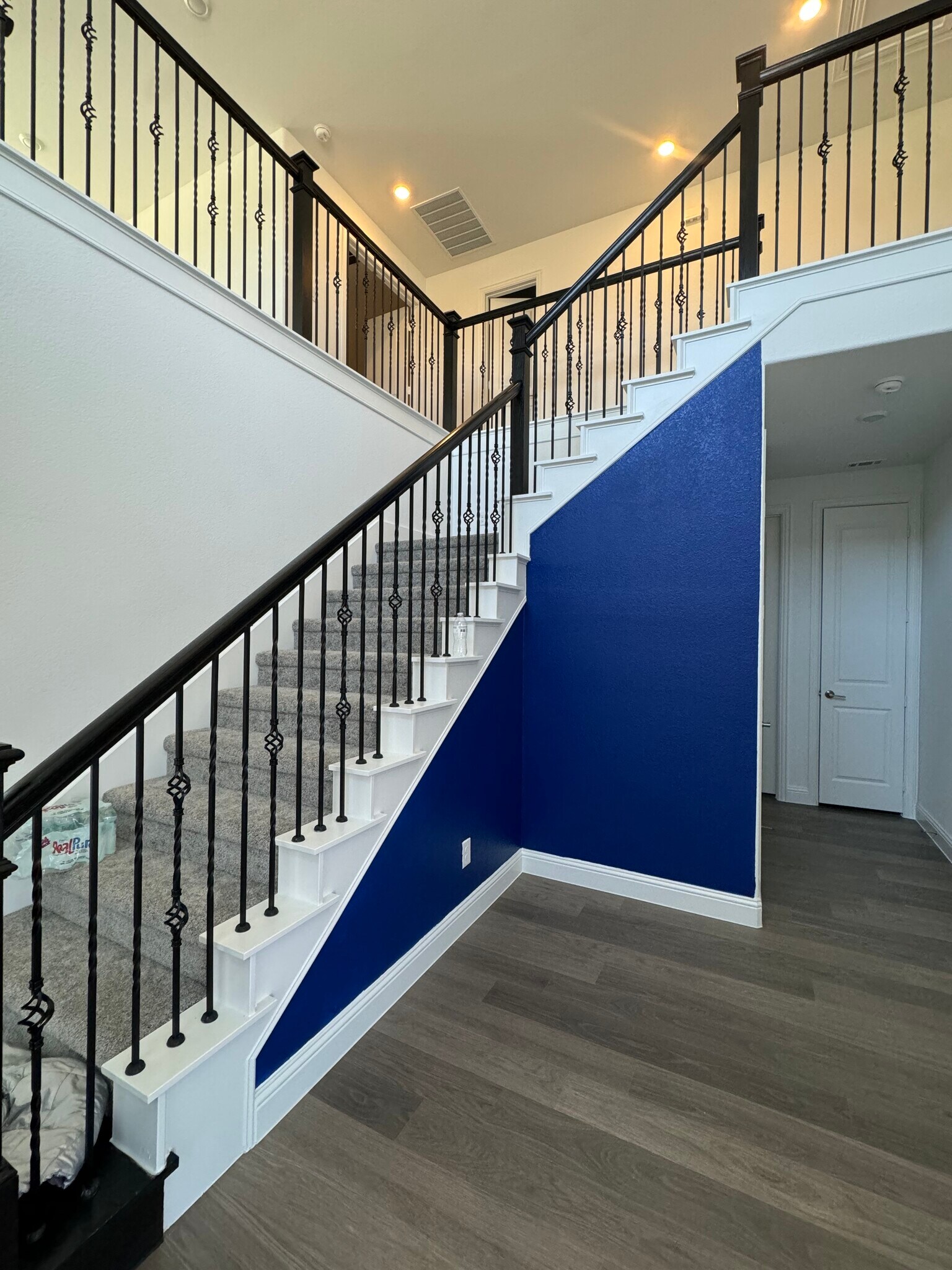 Building Photo - 701 Harmony Trl