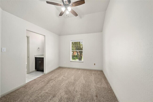 Building Photo - 14807 Swift River Ln