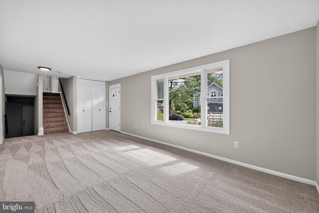 Building Photo - 4898 Wheatstone Dr