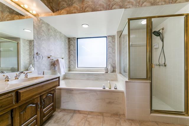 Building Photo - 5915 Volunteer Pl