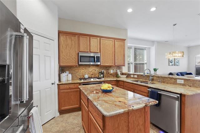 Building Photo - 11086 Mansfield Dr