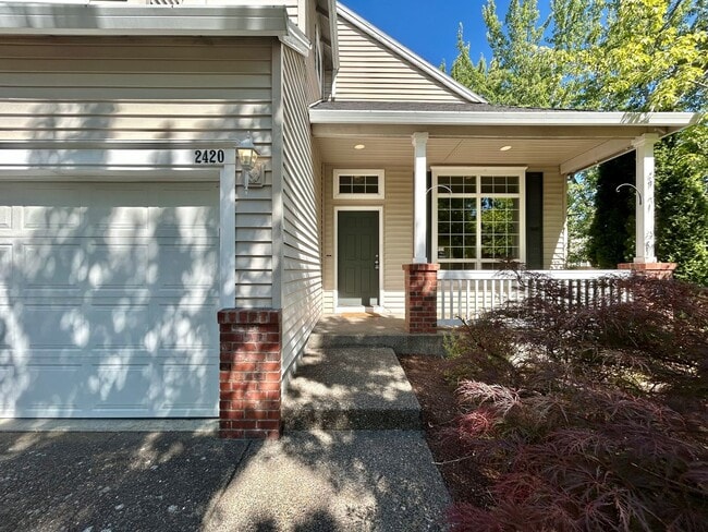 Building Photo - Gorgeous 4 Bed, 2.5 Bath House!