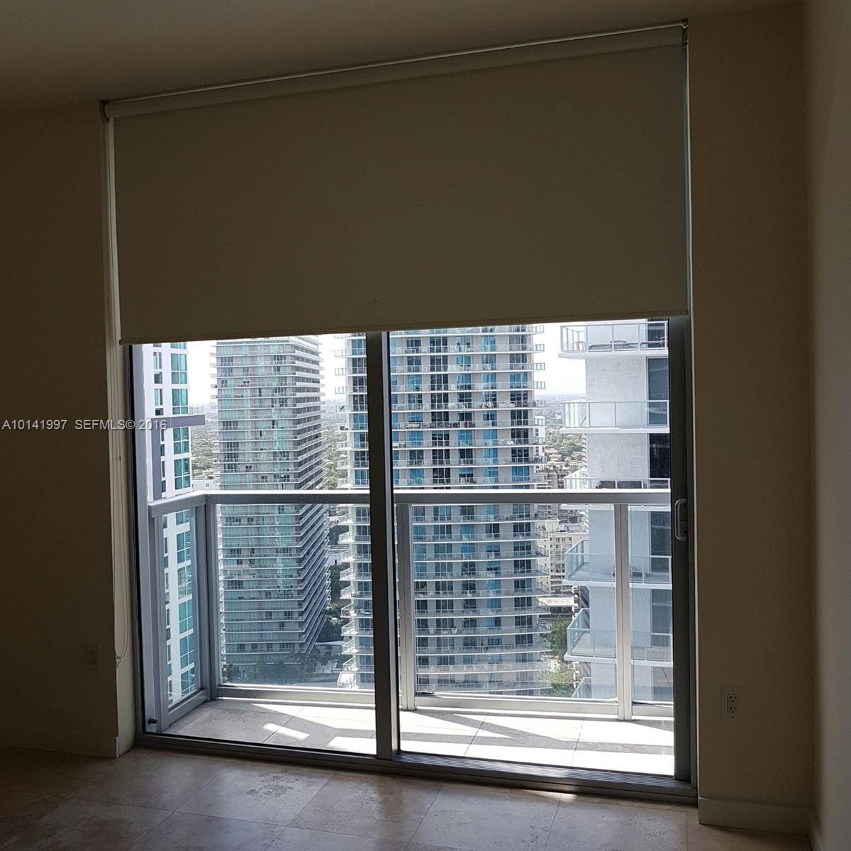 Building Photo - 1060 Brickell Ave