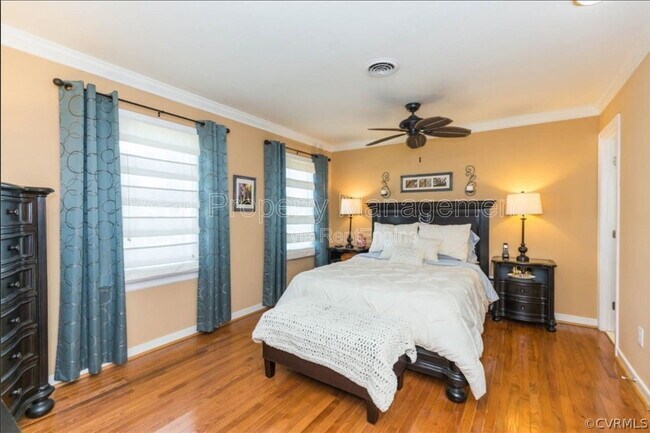 Building Photo - 12005 Sunrise Rd