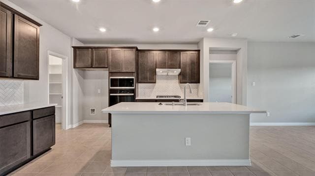 Building Photo - 2106 Sandpiper Wy