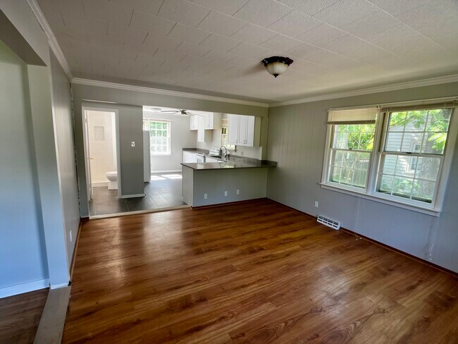 Bonus Room/Dining Room - 1608 Brigham Rd