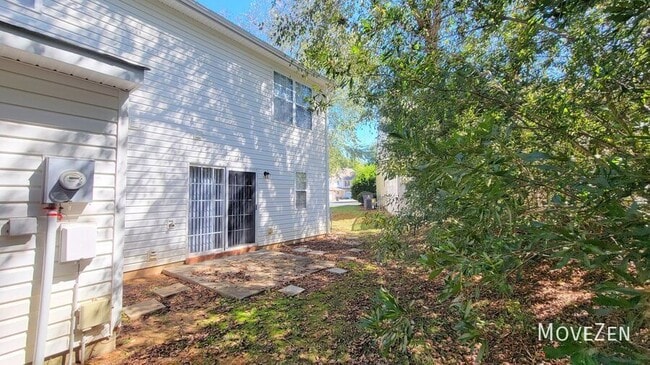 Building Photo - 255 Luzelle Dr