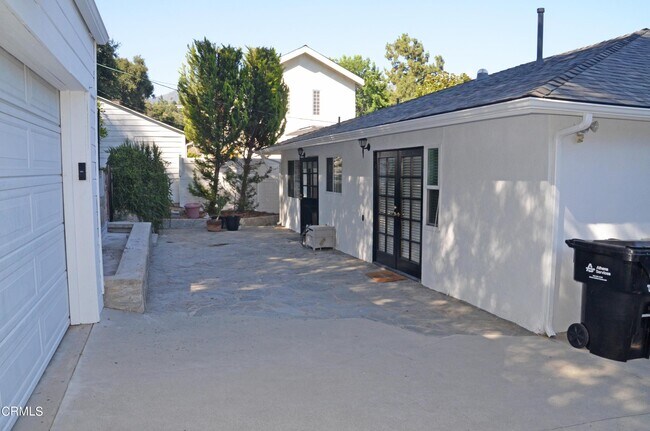 Building Photo - 4541 Alveo Rd