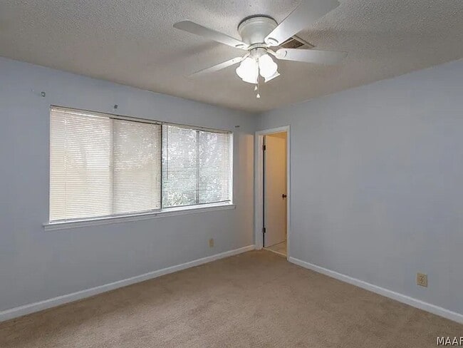 Building Photo - 548 Winston Dr