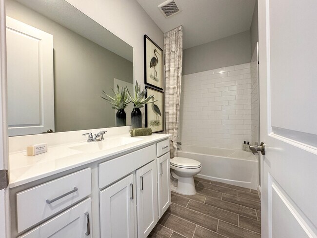 Building Photo - 3557 Angler Dr