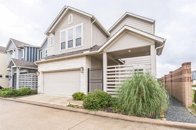 Building Photo - 3202 Cache Crossing Dr