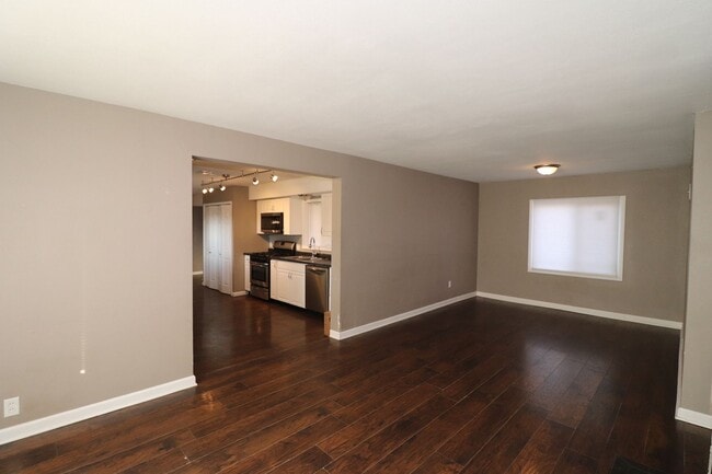 Building Photo - Family home for rent!