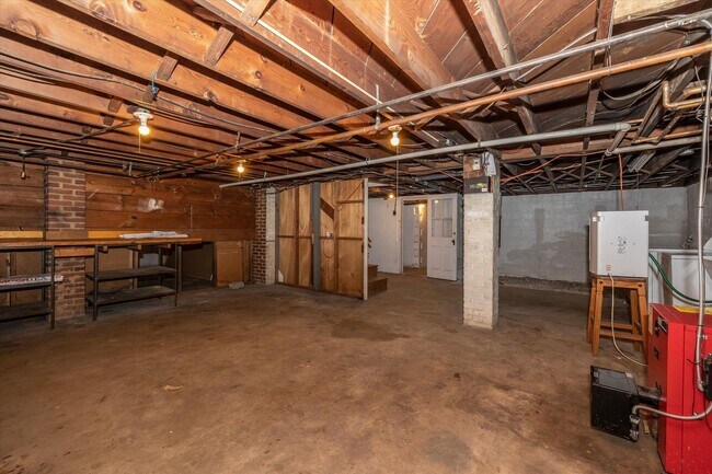 Building Photo - 531 Lee Pl
