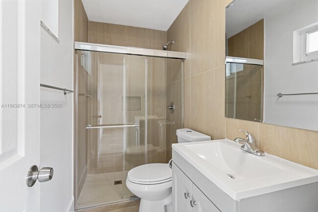 Building Photo - 2131 SW 98th Pl