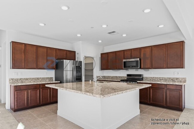 Building Photo - 5584 Howell Mountain Ln