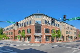 Building Photo - Kent Square Condo Unit 404