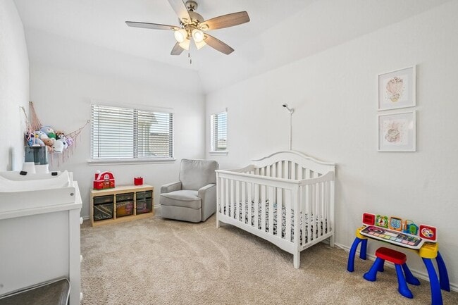 Building Photo - 5050 Park Cpe