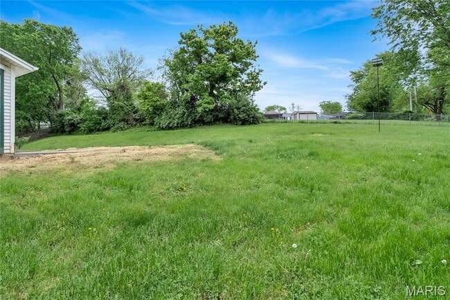 Building Photo - 802 Notre Dame Dr