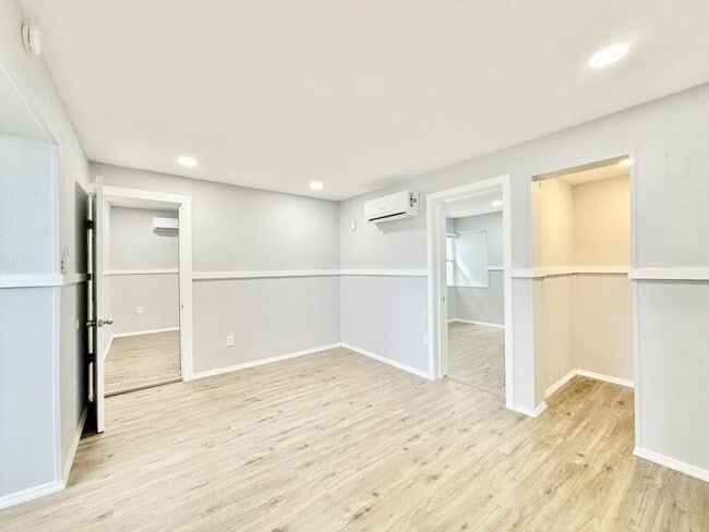 Building Photo - 80 146th Ave
