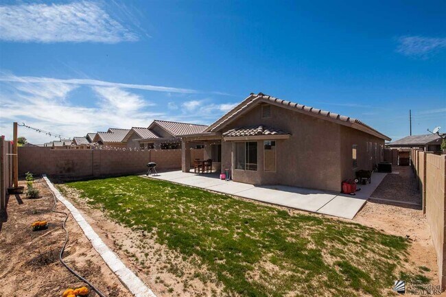 Building Photo - 4533 S Agave Ave