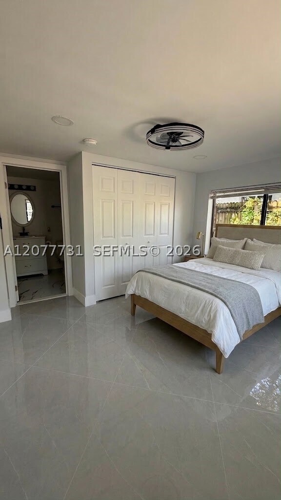 Building Photo - 305 NE 58th St