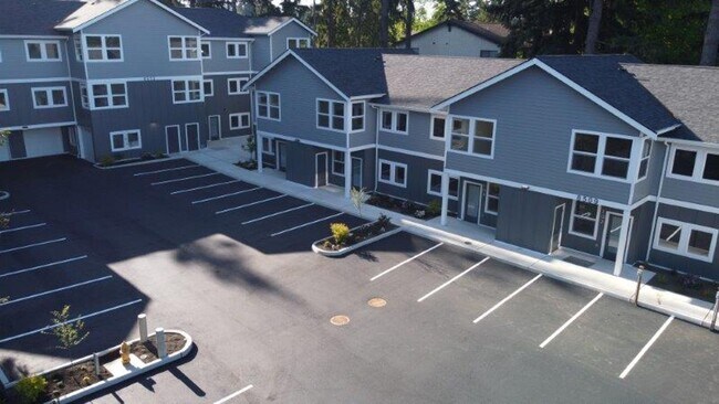 Building Photo - Your Perfect 1-Bedroom: ADA Friendly, Hardwood, Granite Counters